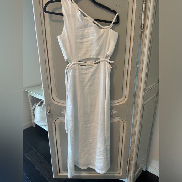 SIR Mayra one-shoulder maxi dress - Picture 3 of 5